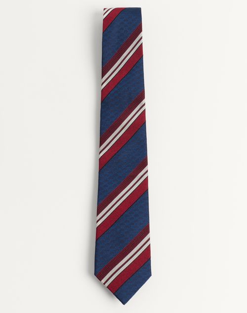 - Blue/maroon