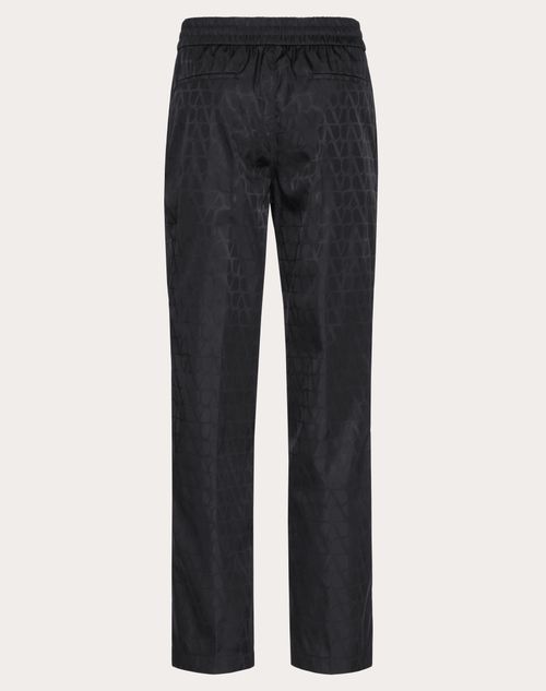 Valentino - Nylon Trousers With Toile Iconographe Pattern - Black - Man - Trousers And Shorts