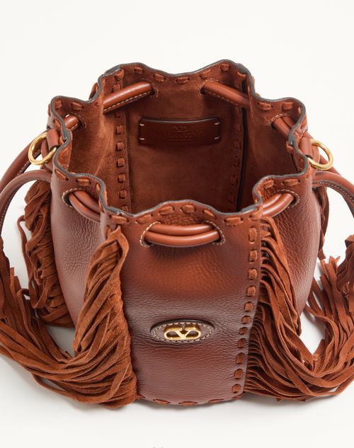 Valentino Garavani - Sac Seau En Cuir Valentino Garavani Nellcôte Petit Modèle - Caramel Foncé - Femme - Sacs Porté Épaule