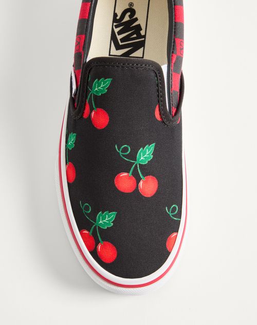 Valentino Garavani - Valentino Garavani And Vans Slip-on Fabric Sneaker With Maxi Cherryfic Print And Vlogo Checkerboard Print - Red/black - Woman - Sneakers