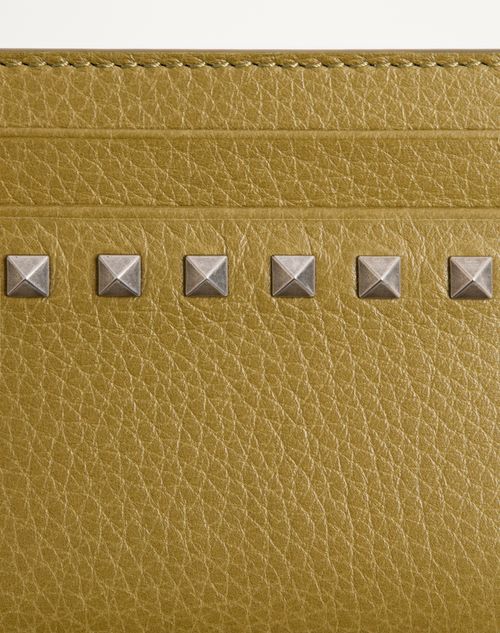 Valentino Garavani - Portacarte Valentino Garavani Rockstud In Vitello Granato - Matcha - Uomo - Portafogli E Piccola Pelletteria