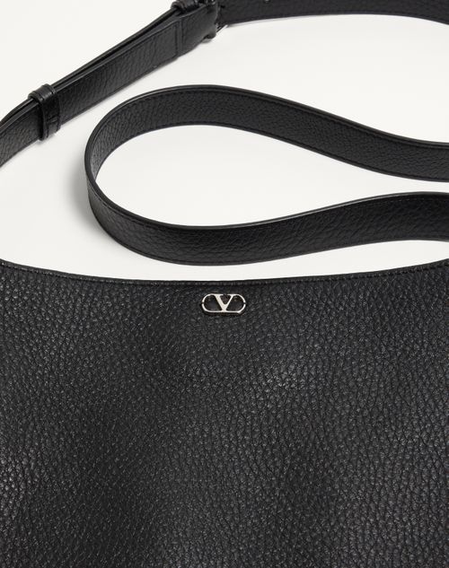 Valentino Garavani - Valentino Garavani Nellcôte Shoulder Bag In Grainy Calfskin With Fringes - Black - Man - Shoulder Bags
