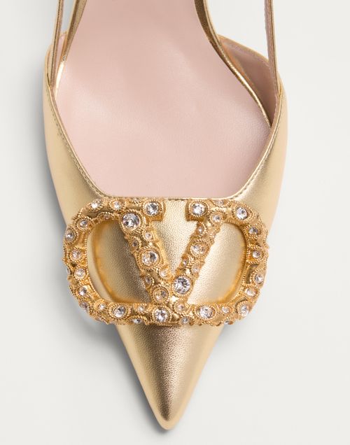 Valentino Garavani - Décolleté Slingback Vlogo Signature In Nappa Laminata 80mm - Antique Brass/crystal - Donna - Décolleté