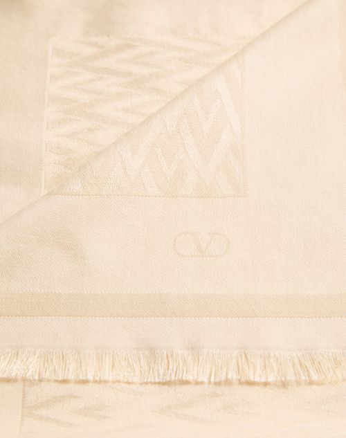 Valentino Garavani - Chal Toute La V De Lana Y Seda - Manteca - Mujer - Accesorios Suaves