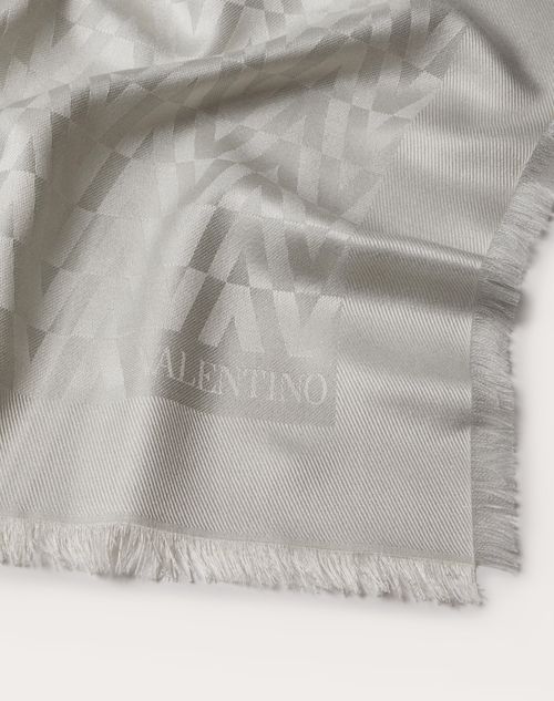 Valentino Garavani - Shiny Optical Valentino Jacquard Shawl In Silk And Wool 140x140 Cm - Silver - Woman - Soft Accessories