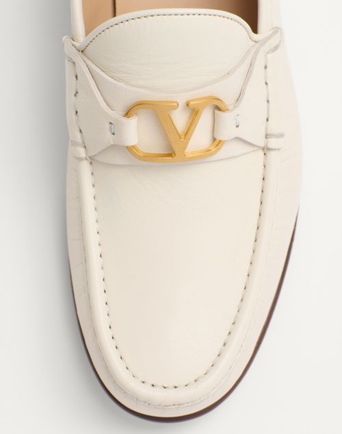 Valentino Garavani - Vlogo Signature Kidskin Moccasin - Ivory - Man - Loafers And Driver