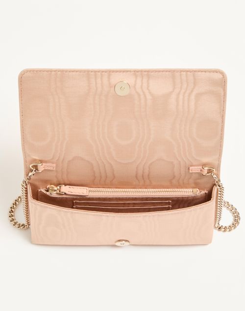 Valentino Garavani - Vlogo Signature Chain Wallet In Moiré Fabric With Jewel Logo - Pink - Woman - Wallets And Small Leather Goods
