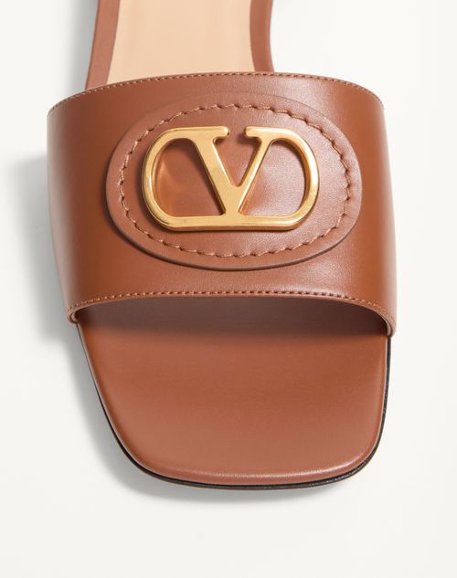 Valentino Garavani - Sandalo Slide Vlogo Signature In Vitello 20mm - Tabacco - Donna - Slide E Infradito
