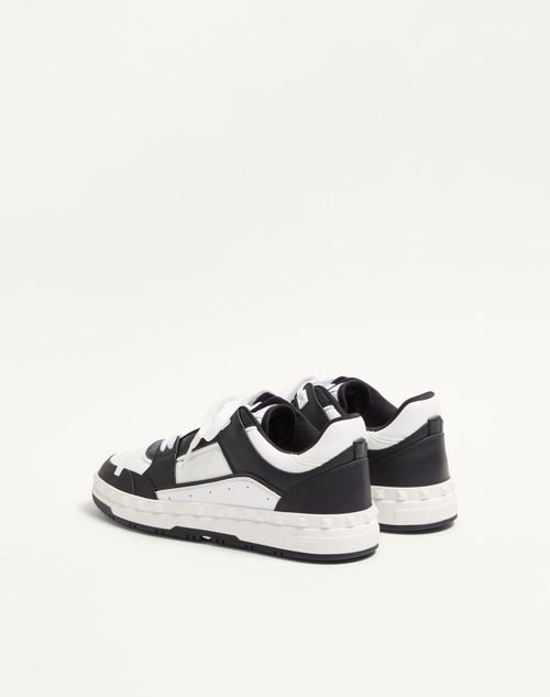 Valentino Garavani - Sneaker Low Top Freedots In Vitello - Nero/bianco - Uomo - Sneakers