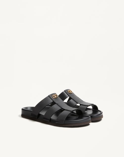 Valentino Garavani - Studshield Slide Sandal In Calfskin - Black - Man - Sandals