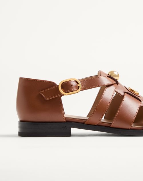 Valentino Garavani - Vlogo Signature Calfskin Fisherman Sandal 20mm - Tobacco - Woman - Sandals