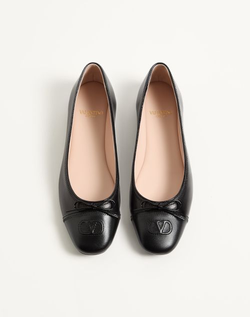 Valentino Garavani - Vlogo Signature Ballerina In Nappa 05mm - Black - Woman - Ballerinas