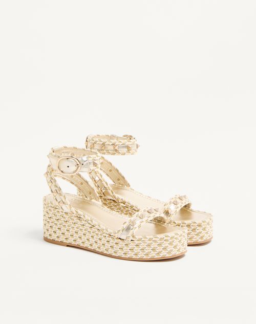 Valentino Garavani - Rockstud Flatform Sandal In Laminated Nappa Leather 45mm - Natural/ivory/gold/platinum - Woman - Espadrilles And Wedges