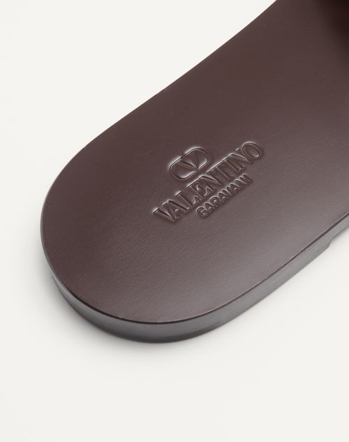 Valentino Garavani - Viva Superstar Slide Sandal In Canvas Fabric And Nappa Leather - Natural/tobacco - Man - Sandals