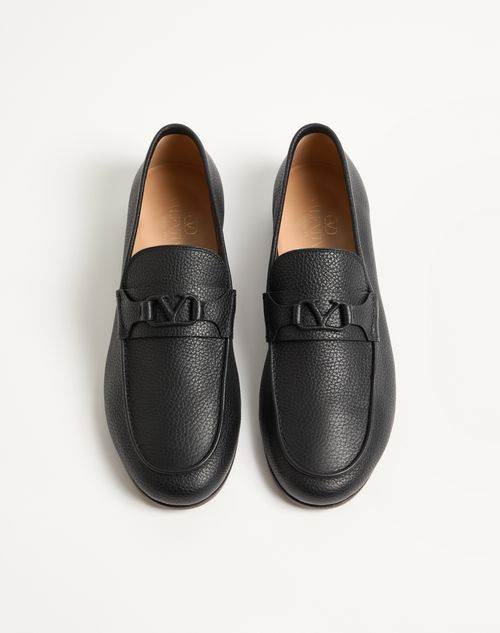Valentino Garavani - Vlogo Signature Deer Leather Loafer - Black - Man - Loafers And Driver