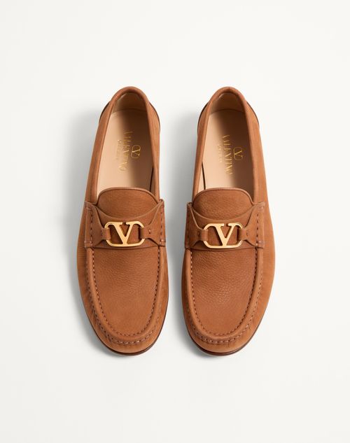 Valentino Garavani - Vlogo Signature Deerskin Suede Loafer - Tobacco - Man - Loafers And Driver