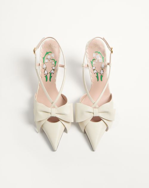 Valentino Garavani - Zapato Bowow De Cabritilla Con Correa Trasera Y Tacón De 45 mm - Marfil - Mujer - Salones