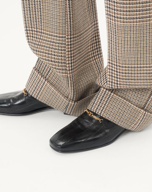 Valentino Garavani - Jiggie Loafer In Anguilla And Nappa Leather - Black - Man - Loafers And Driver