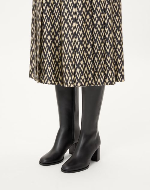 Valentino Garavani - Vlogo Signature Calfskin Boot 70mm - Black - Woman - Boots