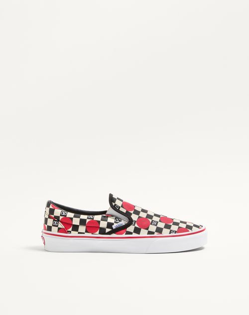 Valentino Garavani - Valentino Garavani And Vans Slip-on Sneaker In Fabric With Vlogo Checkerboard Print And Polka Dot Detail - Butter/black/rouge Pur - Man - Sneakers
