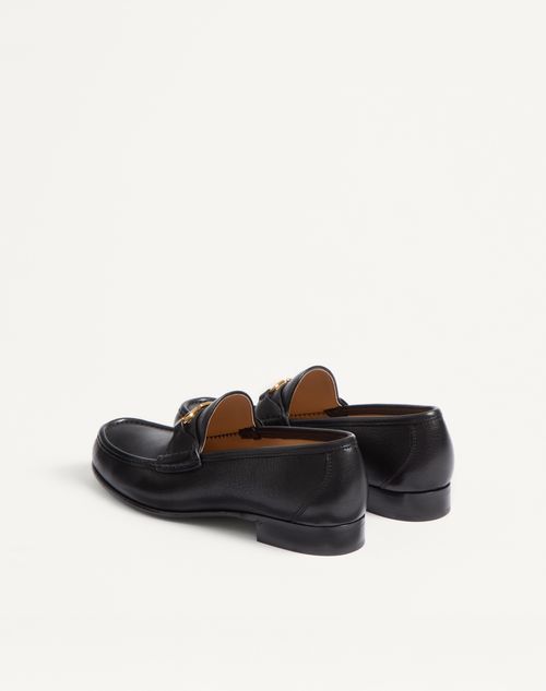 Valentino Garavani - Vlogo Signature Buffalo Loafer - Black - Man - Loafers And Driver