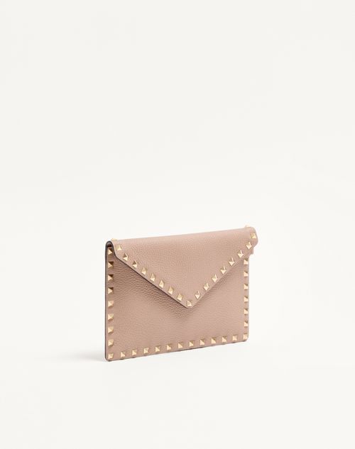 Valentino Garavani - Bolso Tipo Sobre Rockstud De Piel De Becerro Granulada - Poudre - Mujer - Bolso De Mano