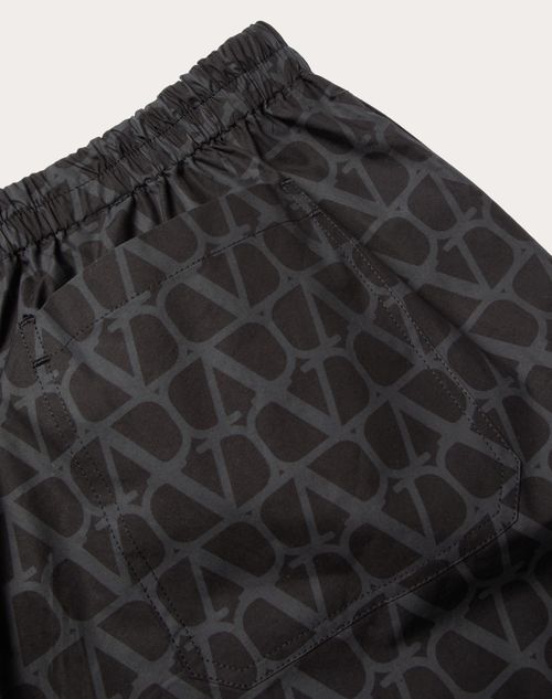 Valentino - Cotton Shorts With Toile Iconographe Print - Black - Man - Pants And Shorts