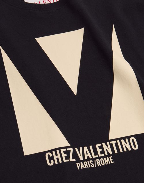 Valentino - Cotton T-shirt With Chez Valentino Print - Black - Man - T-shirts And Sweatshirts