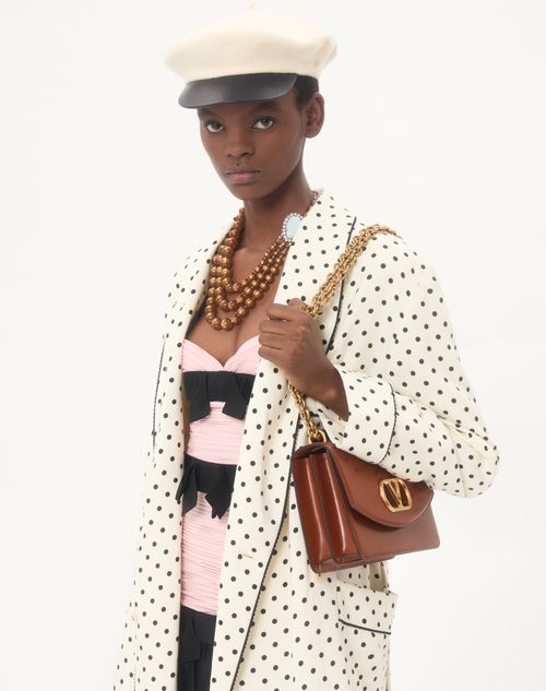 Valentino Garavani - Valentino Garavani Vain Shoulder Bag In Shiny Calfskin - Dark Brandy - Woman - Shoulder Bags