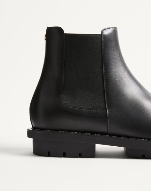 Valentino Garavani - Urbie Calfskin Ankle Boot - Black - Man - Boots