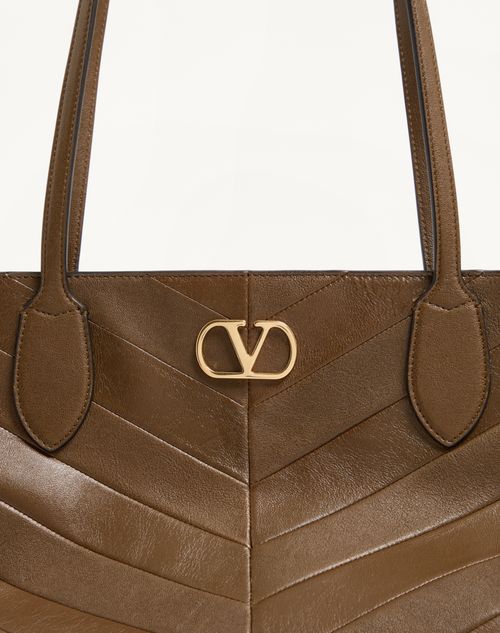 Valentino Garavani - Valentino Garavani Jean Medium Shopping Bag In Nappa With Chevron Motif - Tundra - Woman - Totes