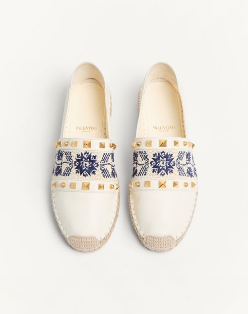 Valentino Garavani - County Espadrille In Nappa With Grape Embroidery 20mm - Ivory/natural/blue - Woman - Espadrilles And Wedges