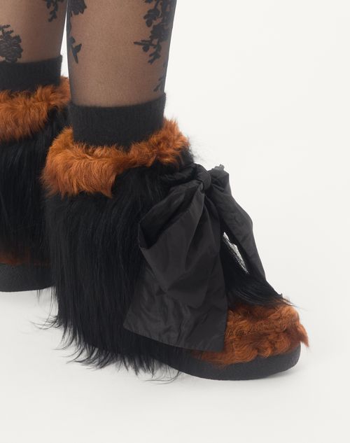 Valentino Garavani - Snowish Fur Ankle Boot - Black - Woman - Boots