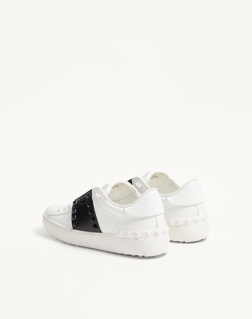 Valentino Garavani - Rockstud Untitled Sneaker In Calfskin Leather With Tonal Studs - White/ Black - Woman - Shoes