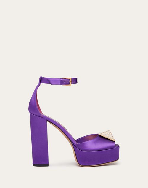 Valentino One Stud Platform Pumps In Electric Violet/crystal