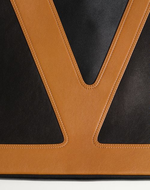 Valentino Garavani - Valentino Garavani Viva Superstar Nappa Leather Shopper - Black/spice - Woman - Totes