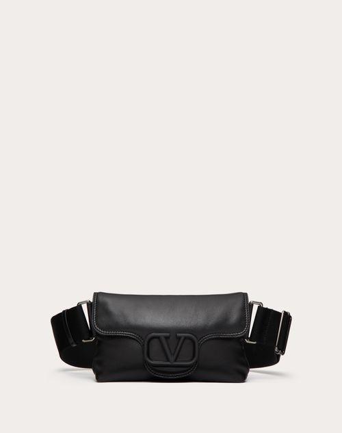 Shop Valentino Garavani Garavani Noir Nappa Leather Shoulder Bag In ブラック