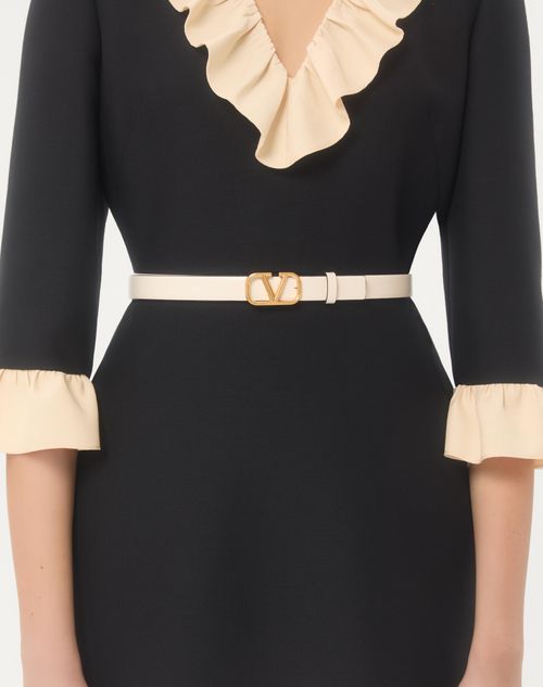 Valentino Garavani - Reversible Vlogo Signature Belt In Glossy Calfskin 20 Mm - Light Ivory/rose Cannelle - Woman - Accessories