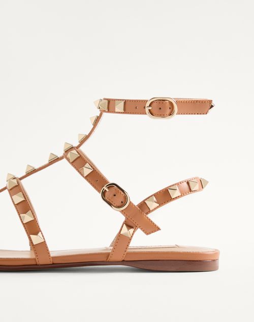 Valentino Garavani - Rockstud Flat Calfskin Sandal With Straps - Almond - Woman - Sandals