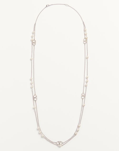 Valentino Garavani Vlogo Signature Metal Necklace With Swarovski® Pearls Woman Palladium/cream Uni In Palladium/crystal