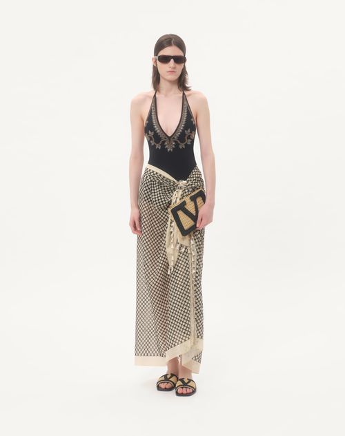 Valentino Garavani - Valentino Garavani Viva Superstar Small Pouch In Synthetic Raffia - Natural - Woman - Clutches